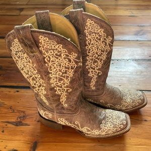 Corral women’s boots sz 9